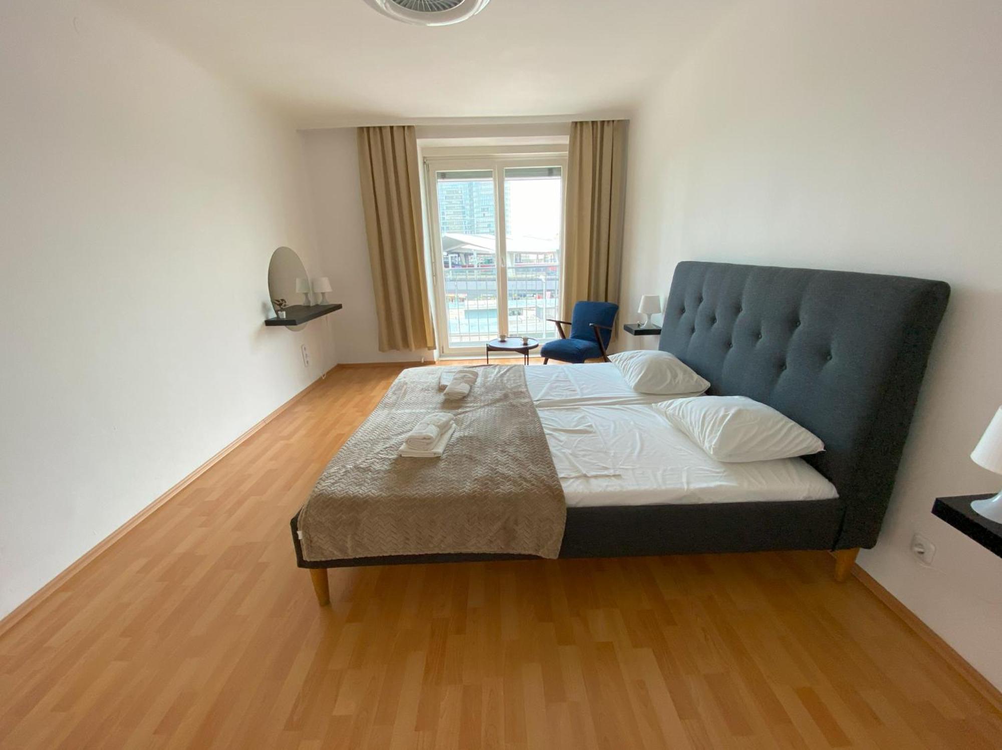 Anzotika Central Apartment, Wien Eksteriør billede